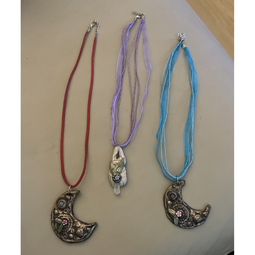 Lot of 3 Crescent Moon Pendants & Necklace Ribbon Leather Blue Purple Red Fairy